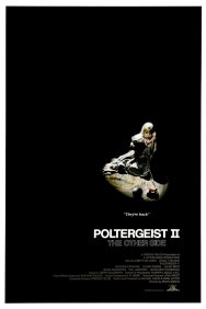 Смотреть Полтергейст 2: Обратная сторона онлайн в HD качестве 720p
